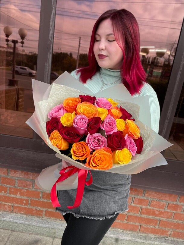 Букет «радужное настроение», артикул F1490324 - 5600 рублей, доставка по городу. Flawery - доставка цветов