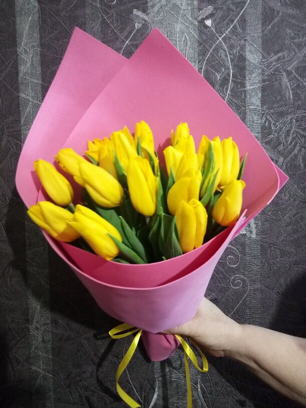 Яркий букет, артикул F107581 - 6281 рублей, доставка по городу. Flawery - доставка цветов