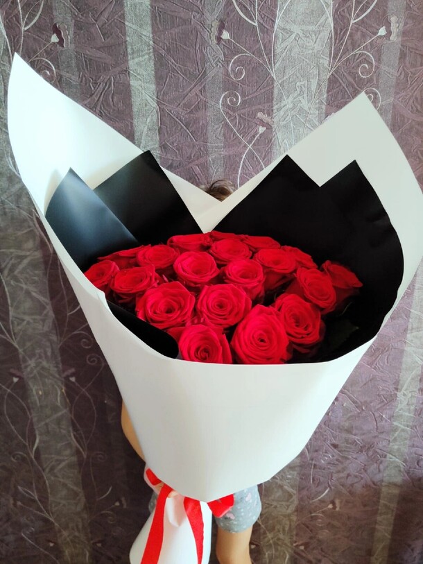 Букет гигант, артикул F1118991 - 8638 рублей, доставка по городу. Flawery - доставка цветов