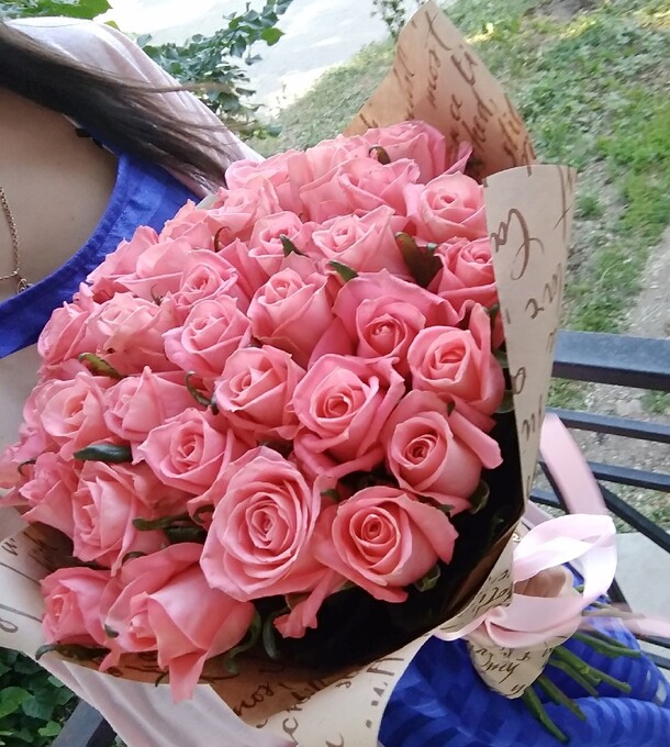 35 роз карина, артикул F37606 - 10981 рублей, доставка по городу. Flawery - доставка цветов