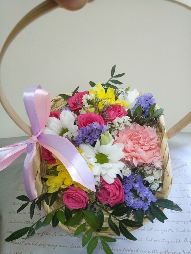 Корзиночка комплимент, артикул F39765 - 2739 рублей, доставка по городу. Flawery - доставка цветов