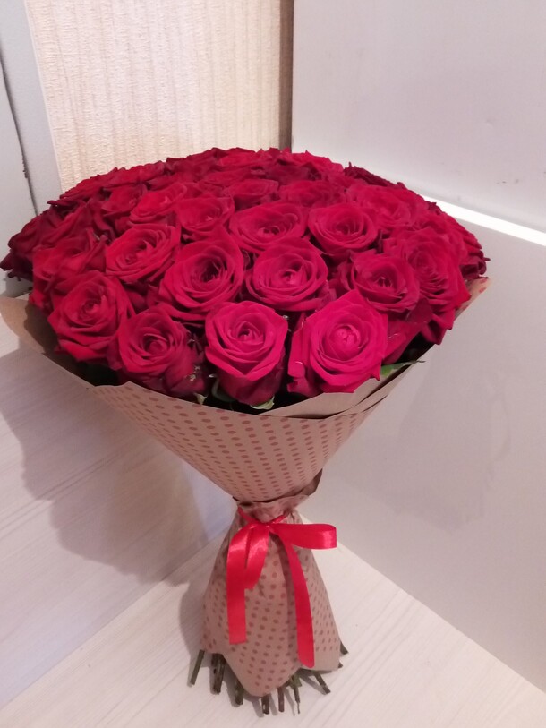 45 красных роз, артикул F66595 - 10219 рублей, доставка по городу. Flawery - доставка цветов