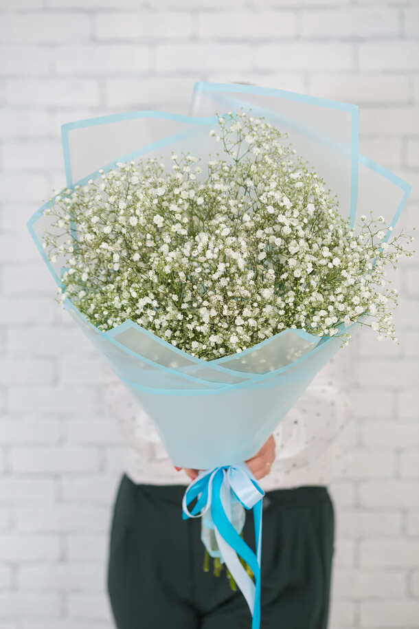 Букет из гипсофилы №2, артикул F1112300 - 5976 рублей, доставка по городу. Flawery - доставка цветов