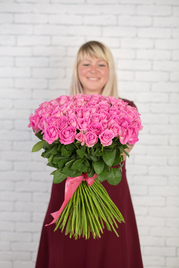 Букет 101 роза, артикул F1114038 - 20735 рублей, доставка по городу. Flawery - доставка цветов