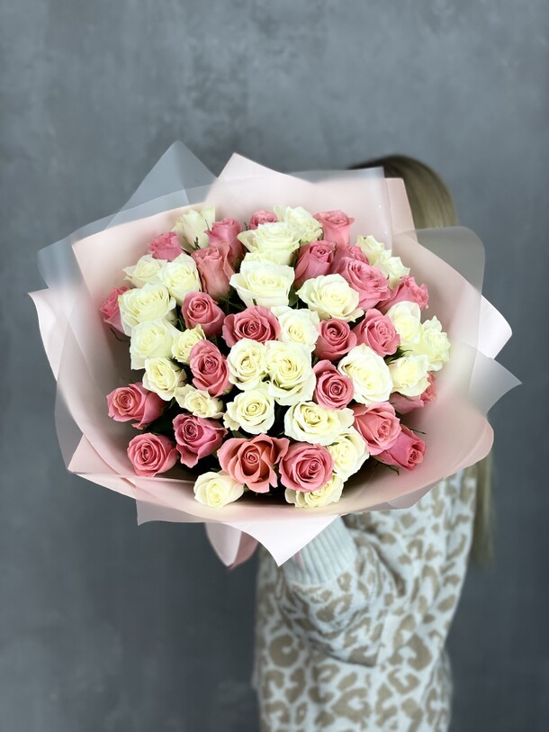 51 нежно- розовая роза, артикул F1246897 - 8580 рублей, доставка по городу. Flawery - доставка цветов