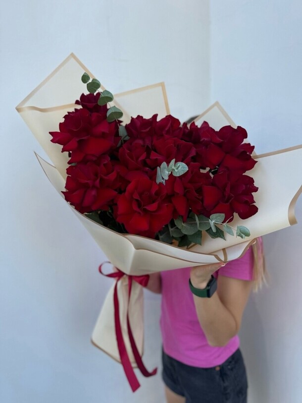 Букет из 13 французских роз, артикул F1321691 - 7865 рублей, доставка по городу. Flawery - доставка цветов