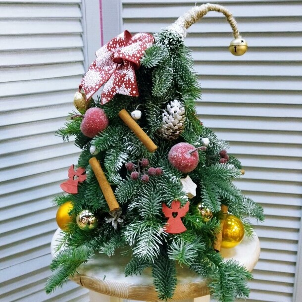 Новогодняя елочка, артикул F1089796 - 10350 рублей, доставка по городу. Flawery - доставка цветов