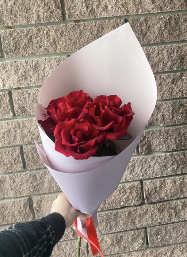 Крупные розы, артикул F1255366 - 1590 рублей, доставка по городу. Flawery - доставка цветов