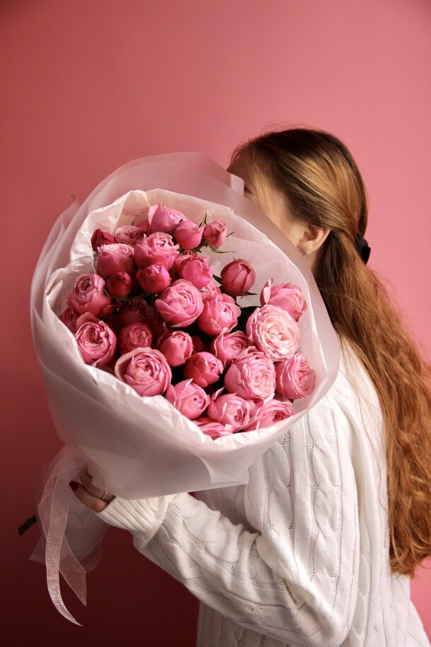 Букет из пионовидной розы, артикул F1349758 - 4500 рублей, доставка по городу. Flawery - доставка цветов