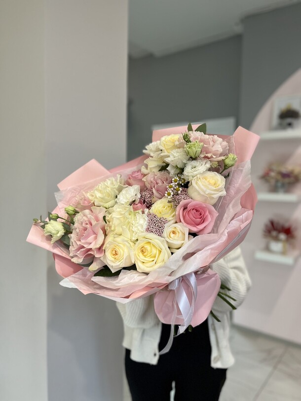 Букет, артикул F1147486 - 19000 рублей, доставка по городу. Flawery - доставка цветов