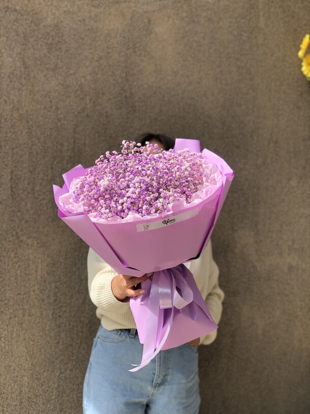 Букет из гипсофилы, артикул F1211022 - 4400 рублей, доставка по городу. Flawery - доставка цветов