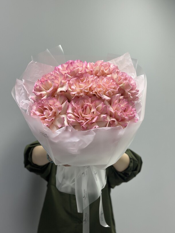 Букет из ажурных роз, артикул F1237687 - 8000 рублей, доставка по городу. Flawery - доставка цветов