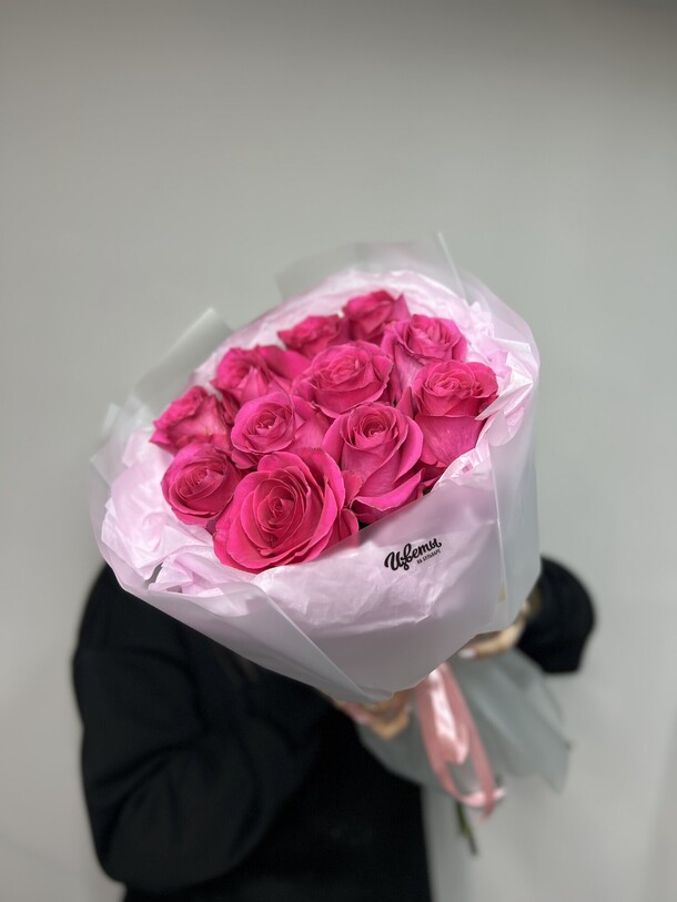 Букет из роз, артикул F1356725 - 5200 рублей, доставка по городу. Flawery - доставка цветов