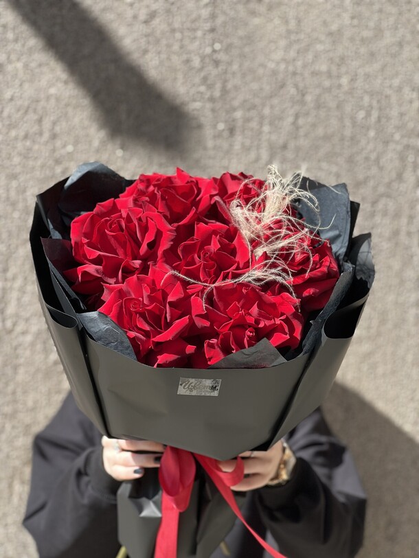 Букет из ажурных роз, артикул F1362656 - 8000 рублей, доставка по городу. Flawery - доставка цветов