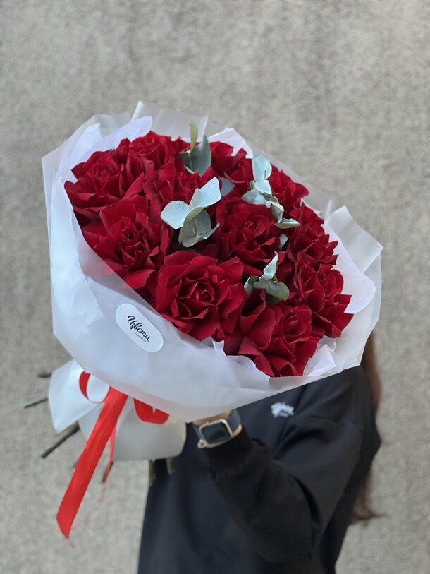 Букет из ажурных роз, артикул F1362658 - 12000 рублей, доставка по городу. Flawery - доставка цветов