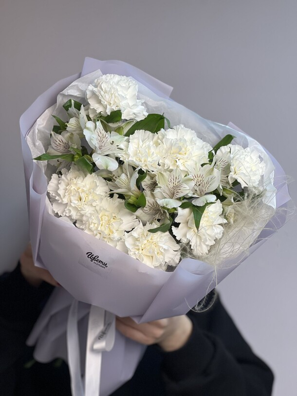 Облако диантусов и альстромерий, артикул F1395133 - 4400 рублей, доставка по городу. Flawery - доставка цветов