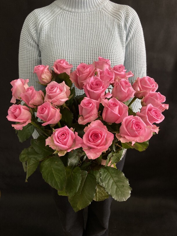 21шт розовая роза 50см, артикул F1186825 - 4700 рублей, доставка по городу. Flawery - доставка цветов