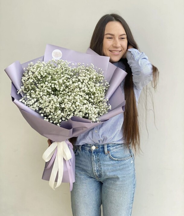 Букет из белой гипсофилы, артикул F1172282 - 4500 рублей, доставка по городу. Flawery - доставка цветов