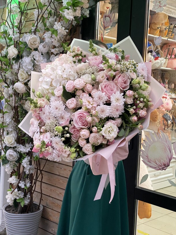 Букет грация, артикул F1217875 - 16500 рублей, доставка по городу. Flawery - доставка цветов