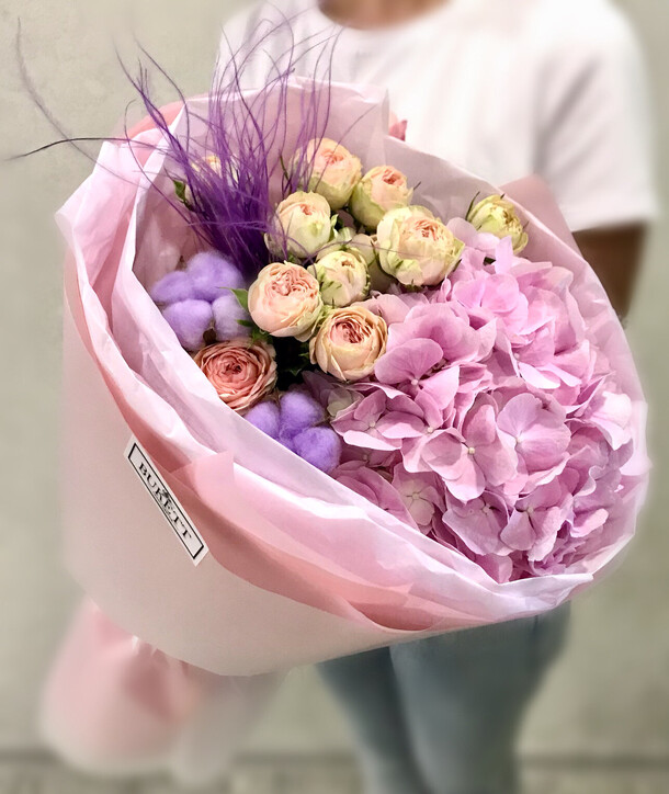 Букет «романтический вечер», артикул F1145214 - 3830 рублей, доставка по городу. Flawery - доставка цветов