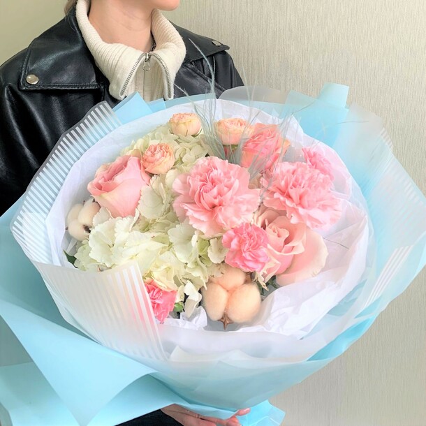 Цветочный вальс, артикул F1215484 - 4220 рублей, доставка по городу. Flawery - доставка цветов