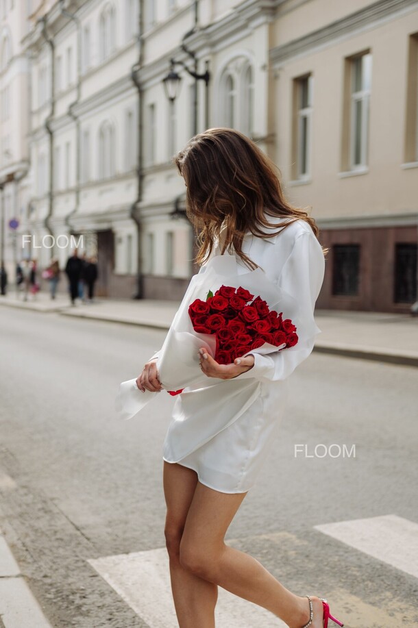 21 красная роза 70см, артикул F1206624 - 6880 рублей, доставка по городу. Flawery - доставка цветов