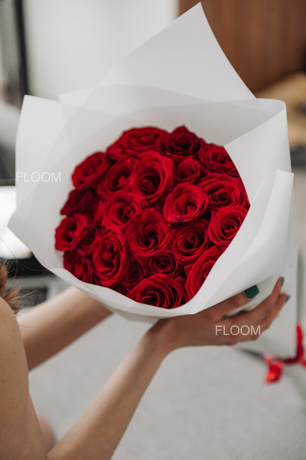 25 ароматных красных роз 70см, артикул F1206626 - 10180 рублей, доставка по городу. Flawery - доставка цветов