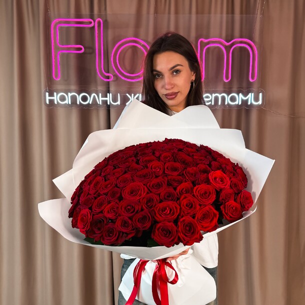 101 роза 60см красная, артикул F1285473 - 27880 рублей, доставка по городу. Flawery - доставка цветов