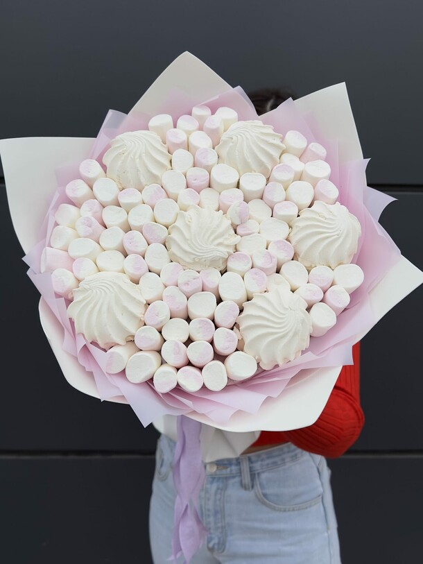 Букет из маршмеллоу и зефира, артикул F1274833 - 4290 рублей, доставка по городу. Flawery - доставка цветов