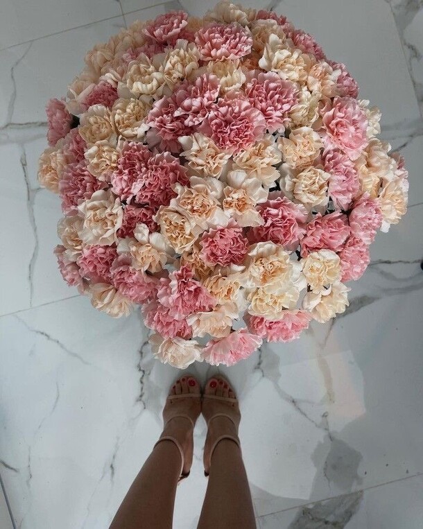 Букет из 51 диантуса, артикул F1277294 - 13750 рублей, доставка по городу. Flawery - доставка цветов