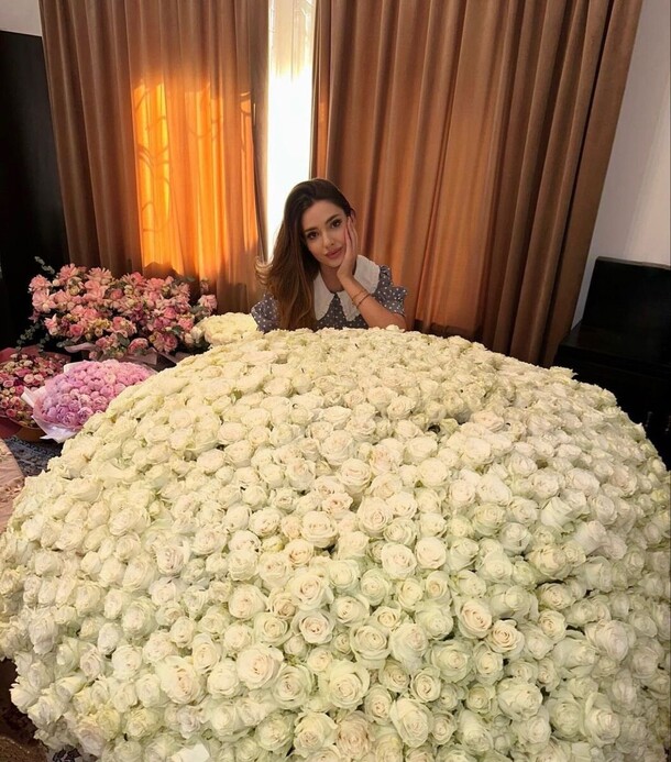 Букет из 501 розы, артикул F1278223 - 145200 рублей, доставка по городу. Flawery - доставка цветов