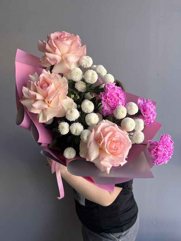 Букет с французскими розами, артикул F1332942 - 4620 рублей, доставка по городу. Flawery - доставка цветов