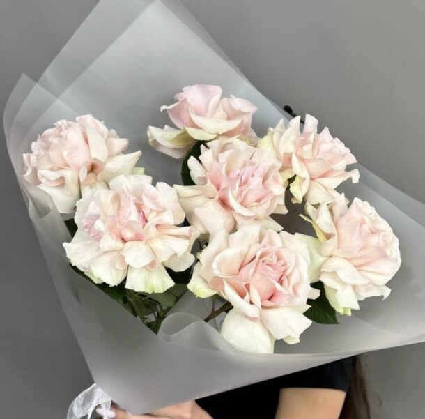 Букет из 7 французских роз, артикул F1334968 - 4730 рублей, доставка по городу. Flawery - доставка цветов