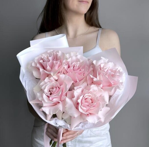 Букет из французских роз, артикул F1302853 - 3490 рублей, доставка по городу. Flawery - доставка цветов