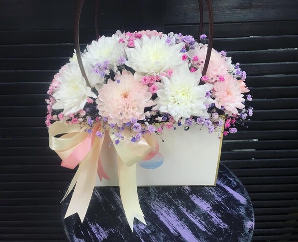 Корзиночка счастья, артикул F1253772 - 4417 рублей, доставка по городу. Flawery - доставка цветов