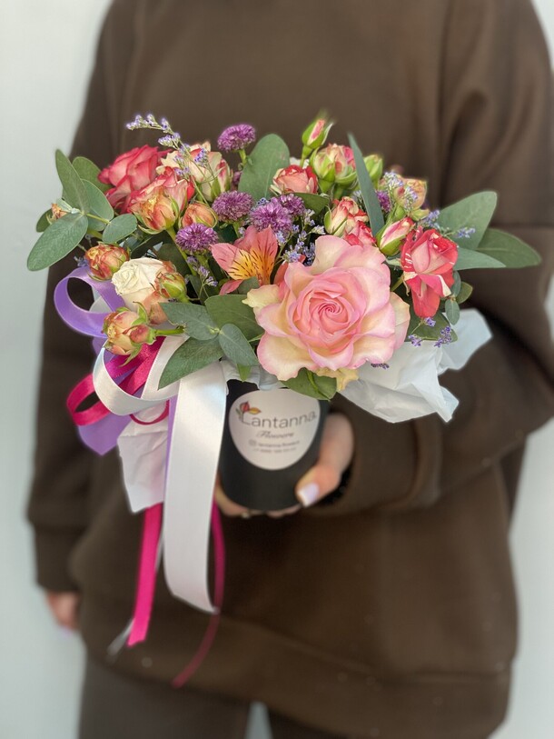 Композиция "цветочная девочка", артикул F1196261 - 2650 рублей, доставка по городу. Flawery - доставка цветов