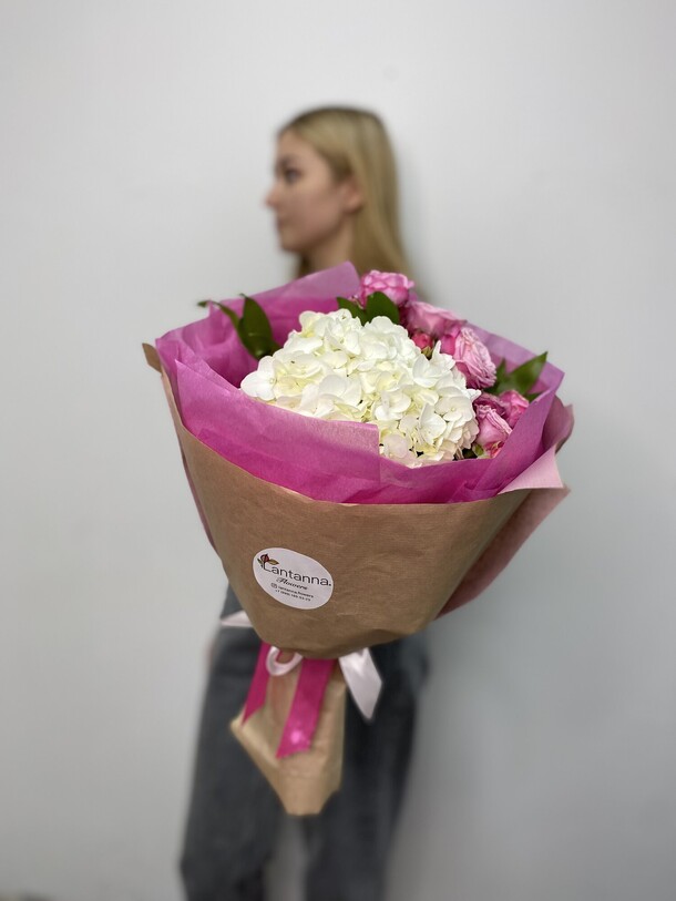 Мини-букет комплимент, артикул F1197370 - 3150 рублей, доставка по городу. Flawery - доставка цветов