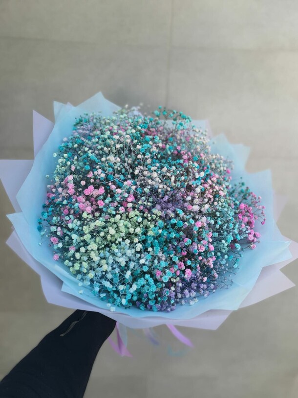 Букет  "радужный" из гипсофилы, артикул F1204161 - 6150 рублей, доставка по городу. Flawery - доставка цветов