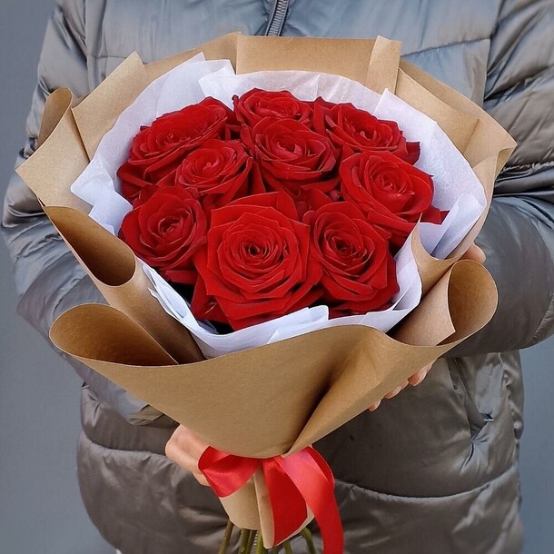 Букет из 9 красных роз, артикул F1448379 - 3967 рублей, доставка по городу. Flawery - доставка цветов