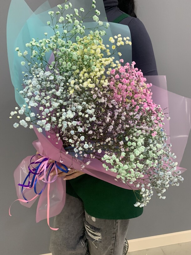 Большой букет из радужной гипсофилы, артикул F1274573 - 2600 рублей, доставка по городу. Flawery - доставка цветов
