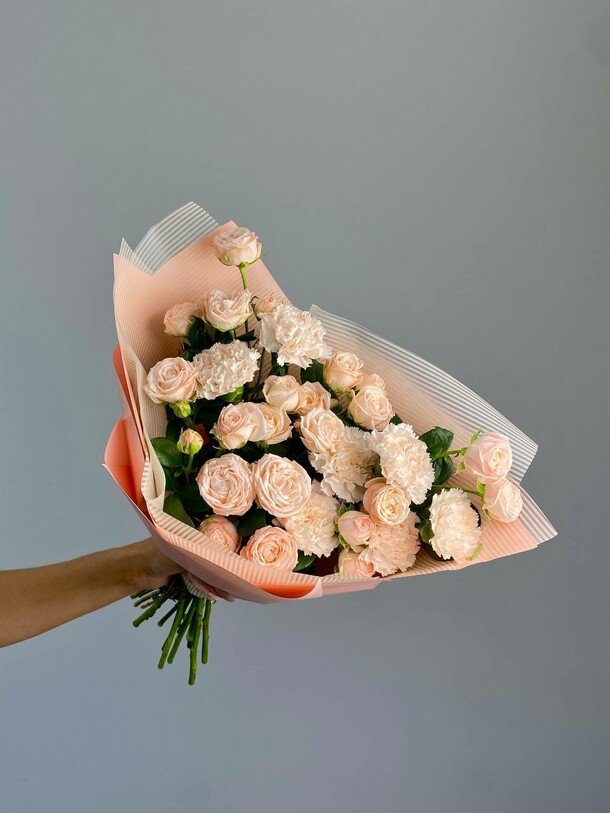 Букет «леди», артикул F1320013 - 4690 рублей, доставка по городу. Flawery - доставка цветов