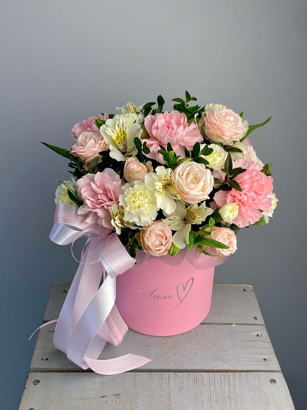 Композиция «притяжение», артикул F1405326 - 4090 рублей, доставка по городу. Flawery - доставка цветов