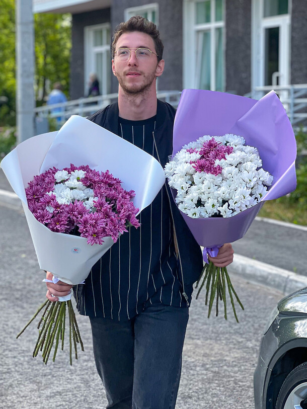 Букет-гигант из хризантем, артикул F1207572 - 5390 рублей, доставка по городу. Flawery - доставка цветов