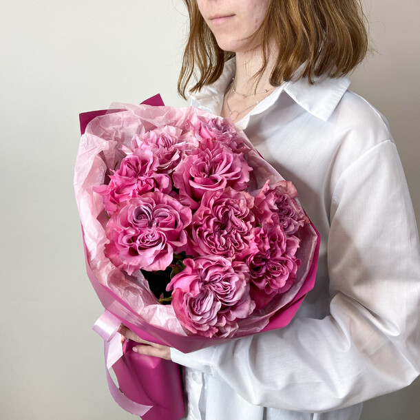 Букет из 9 роз кантри блюз, артикул F1291364 - 5450 рублей, доставка по городу. Flawery - доставка цветов