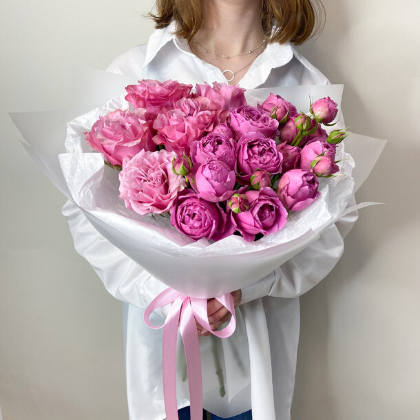 Малиновый закат - микс пионовидных роз, артикул F1291365 - 6950 рублей, доставка по городу. Flawery - доставка цветов