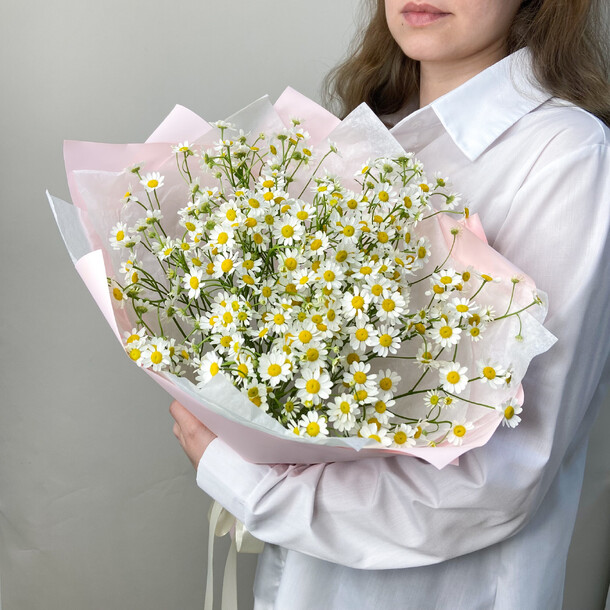 Солнышко - букет из 7 ромашек, артикул F1301135 - 3250 рублей, доставка по городу. Flawery - доставка цветов