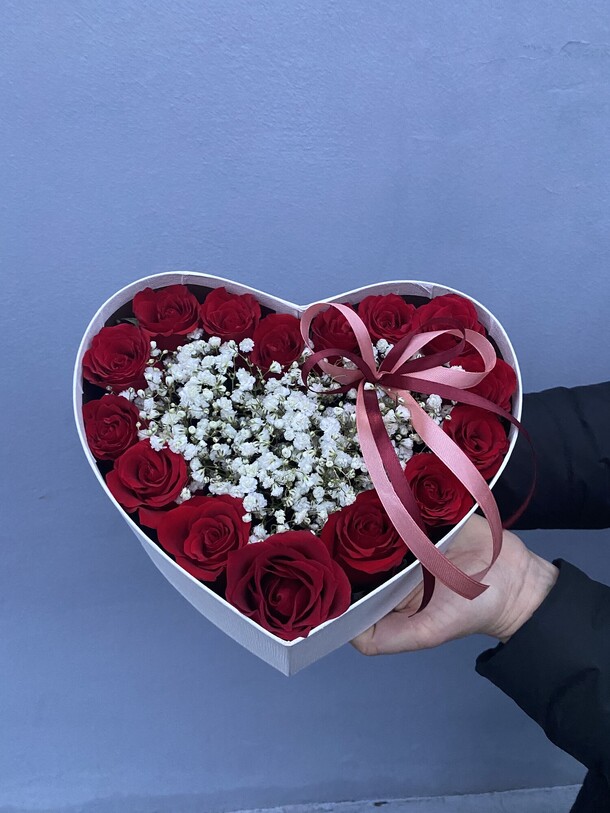 Композиция сердце, артикул F1150059 - 4290 рублей, доставка по городу. Flawery - доставка цветов