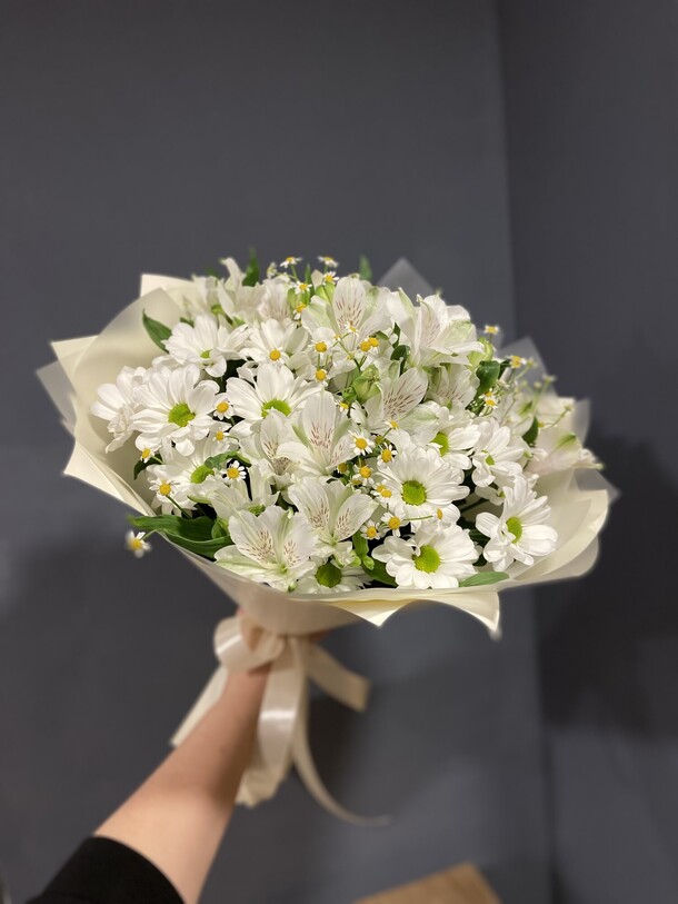 Романтика лета, артикул F1387144 - 3848 рублей, доставка по городу. Flawery - доставка цветов