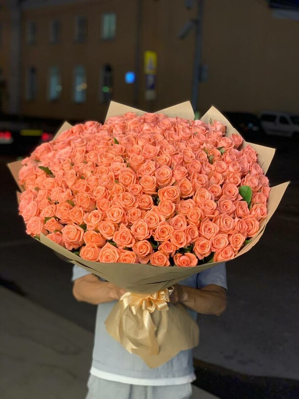 Розы солнце ☀️, артикул F1137292 - 64756 рублей, доставка по городу. Flawery - доставка цветов