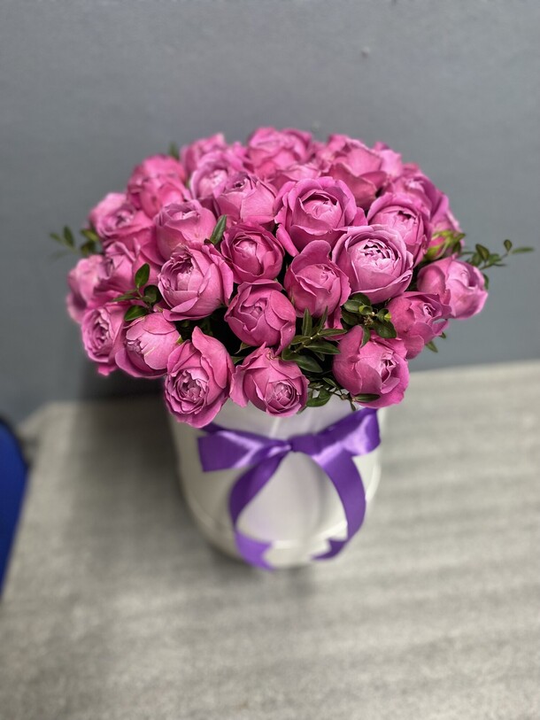 Пионовидная кустовая роза, артикул F1457296 - 5980 рублей, доставка по городу. Flawery - доставка цветов